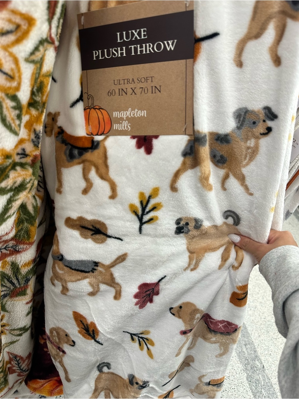 Mapleton Mills Luxe Plush Throw Blanket - White with Dog Print